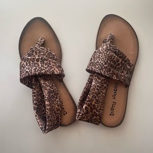 NWT Leopard sandals size 6